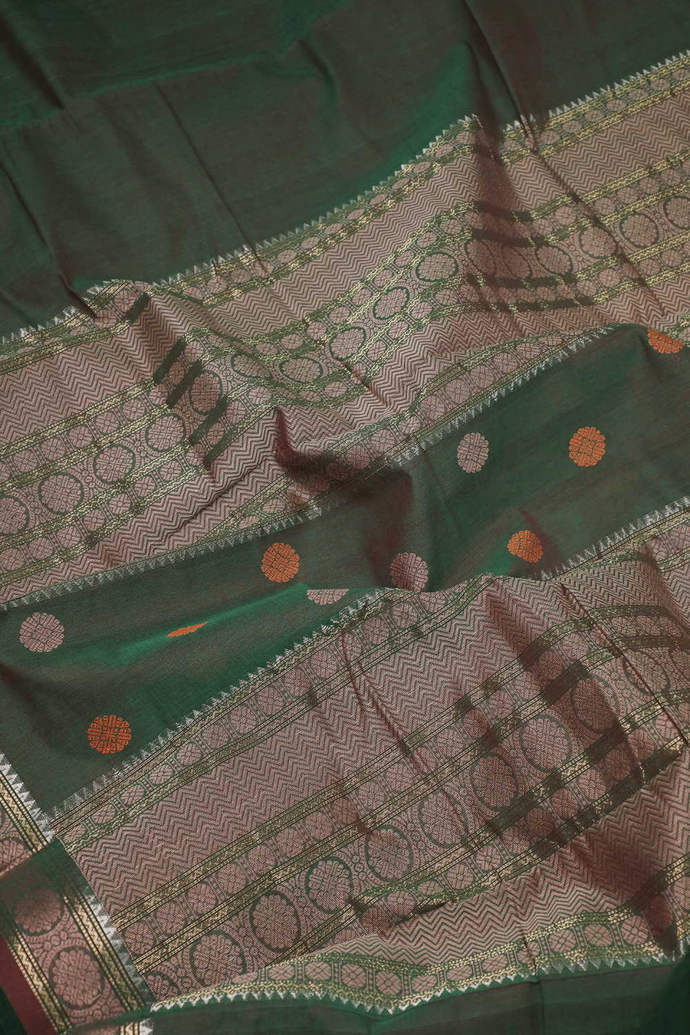 Sarees - Matkatus