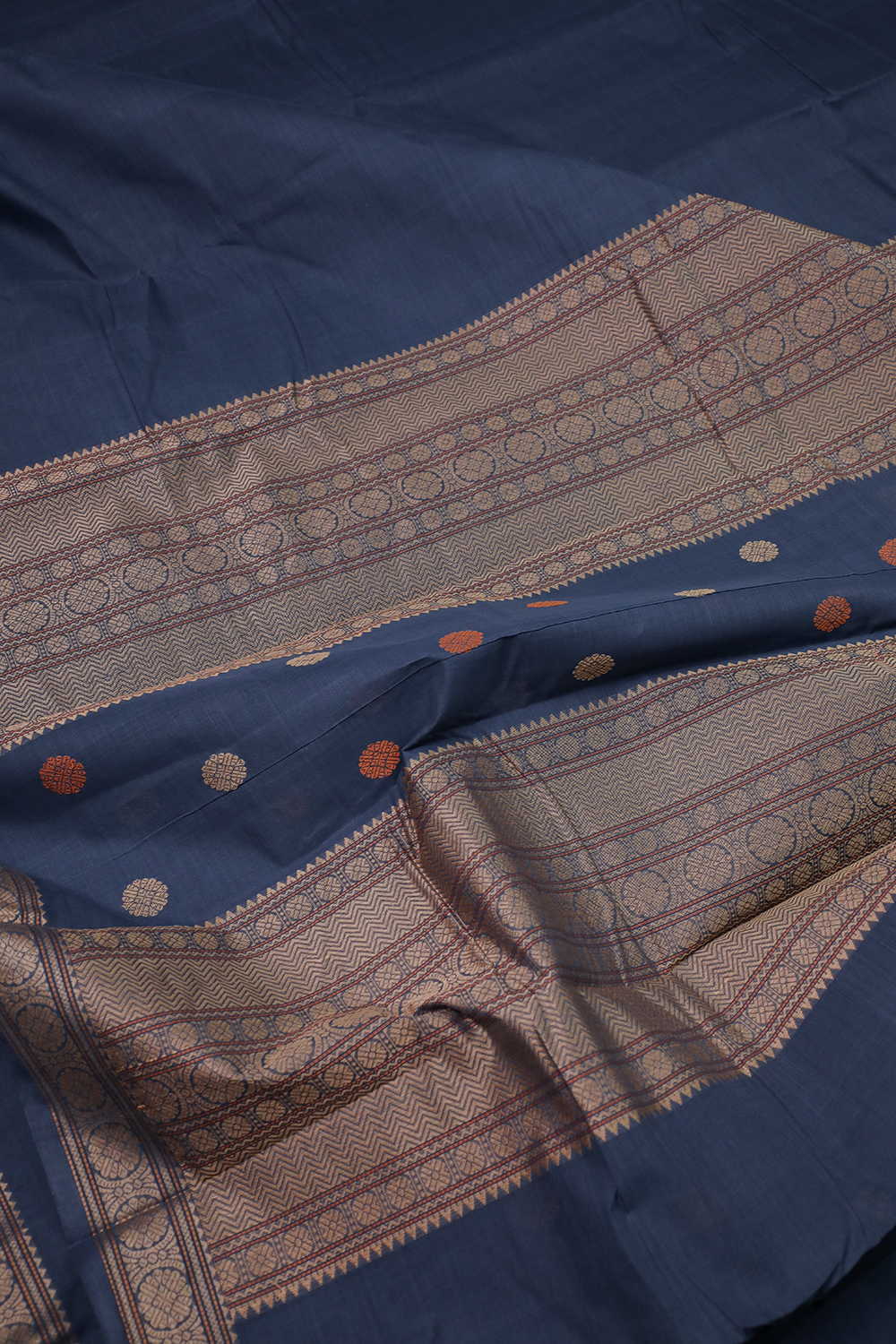 Sarees - Matkatus