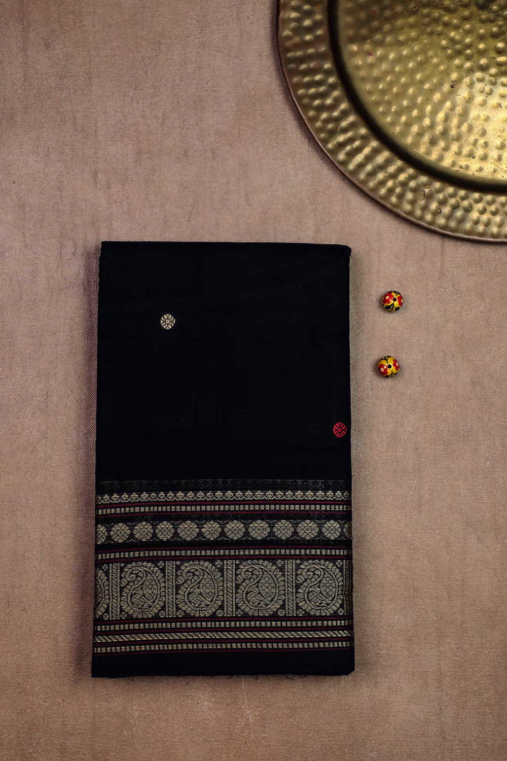 Sarees - Matkatus