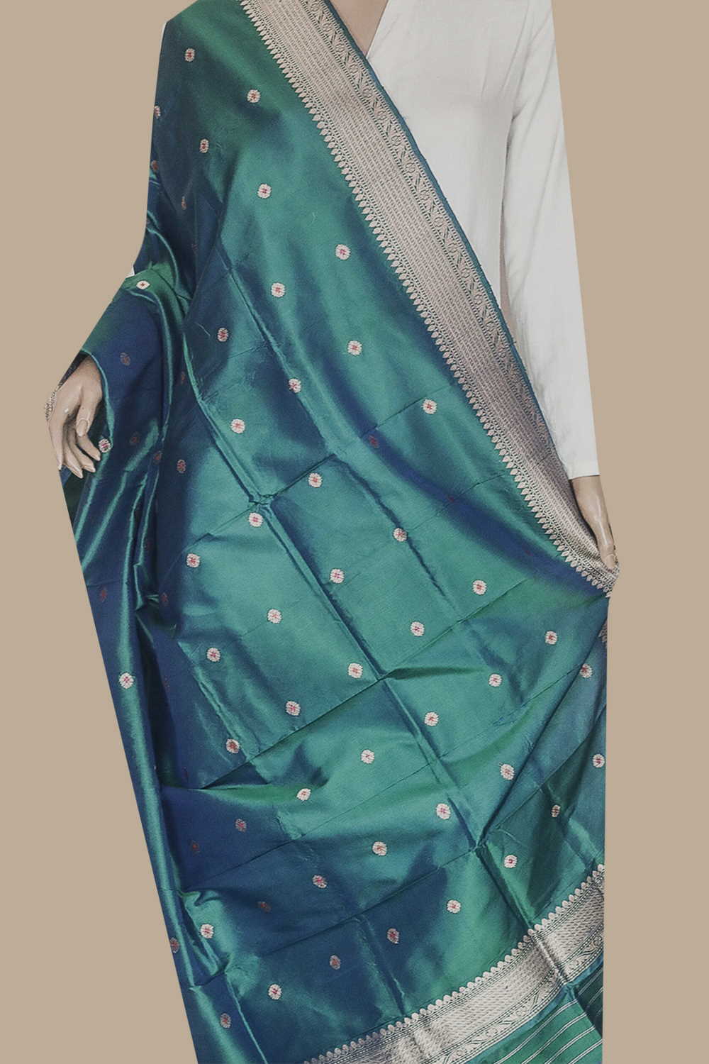 Borcade Dupatta-Matkatus