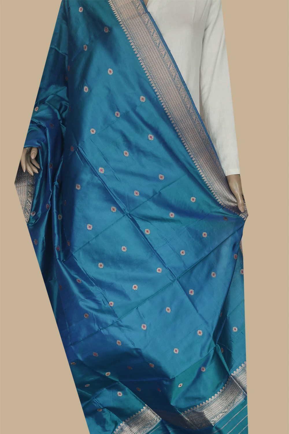 Borcade Dupatta-Matkatus