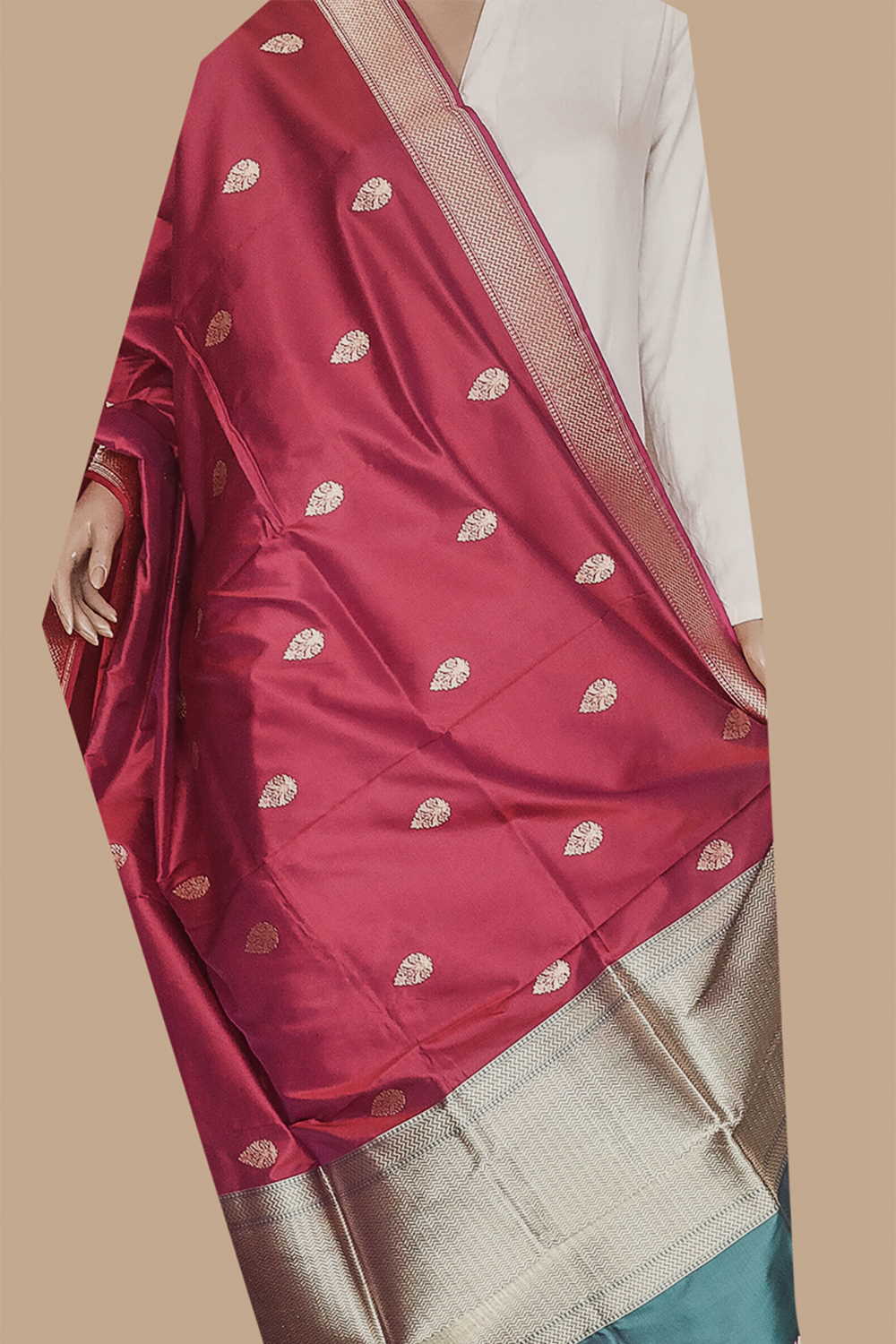 Borcade Dupatta-Matkatus
