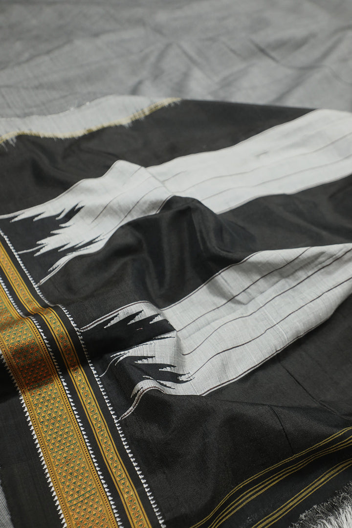 Sarees - Matkatus