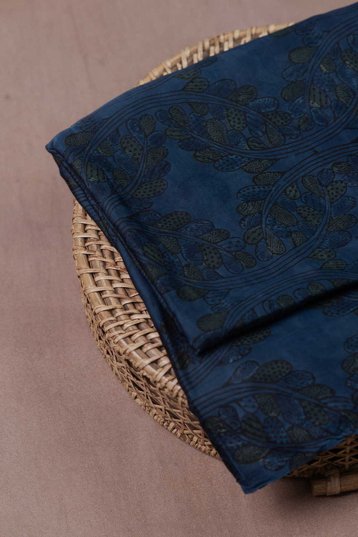 Silk Fabrics - Matkatus 