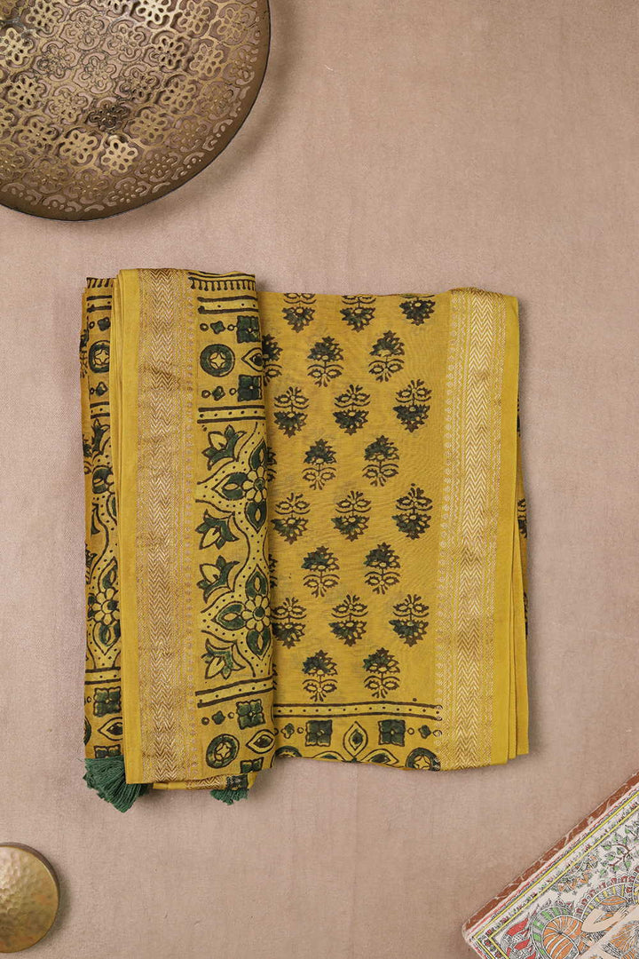 Top & Dupatta -Matkatus 