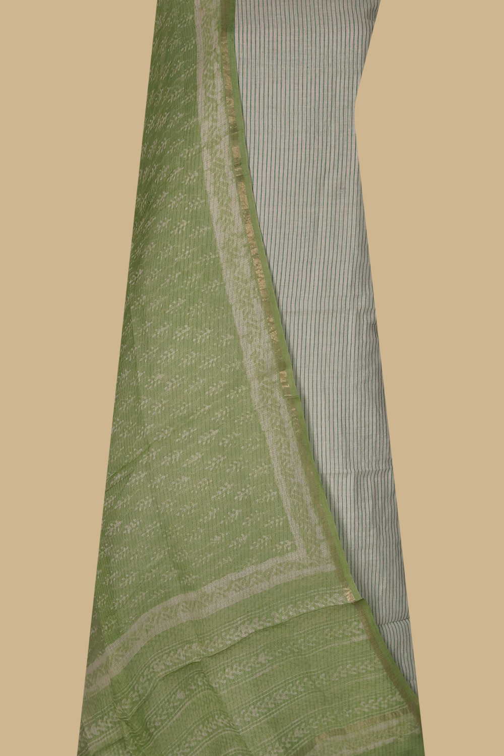 Top & Dupatta - Matkatus