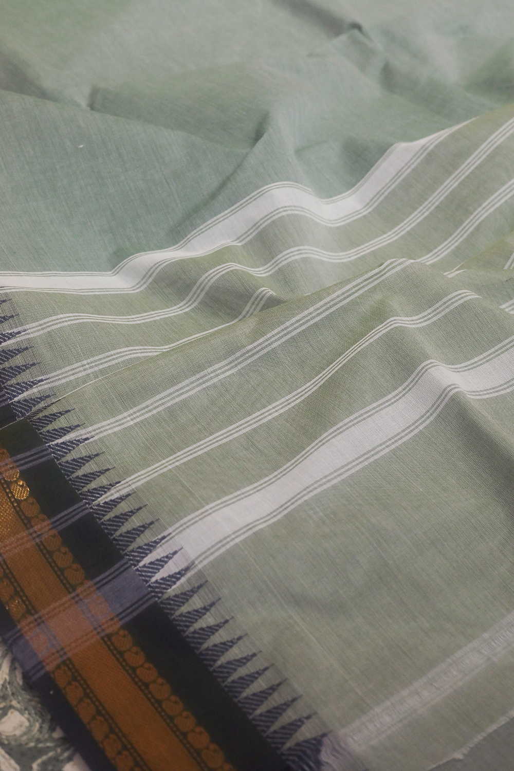 Sarees - Matkatus