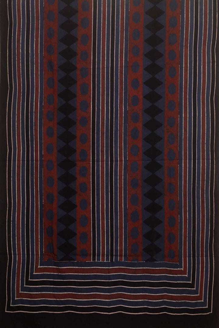 Ajrak Suits - Matkatus