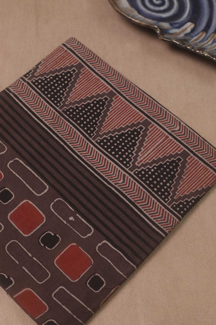 Ajrak Suits - Matkatus
