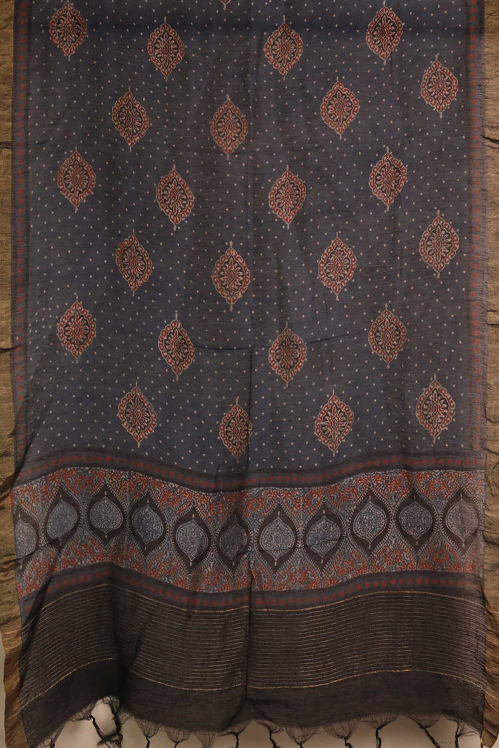 Ajrak Linen Top & Dupatta - Matkatus 