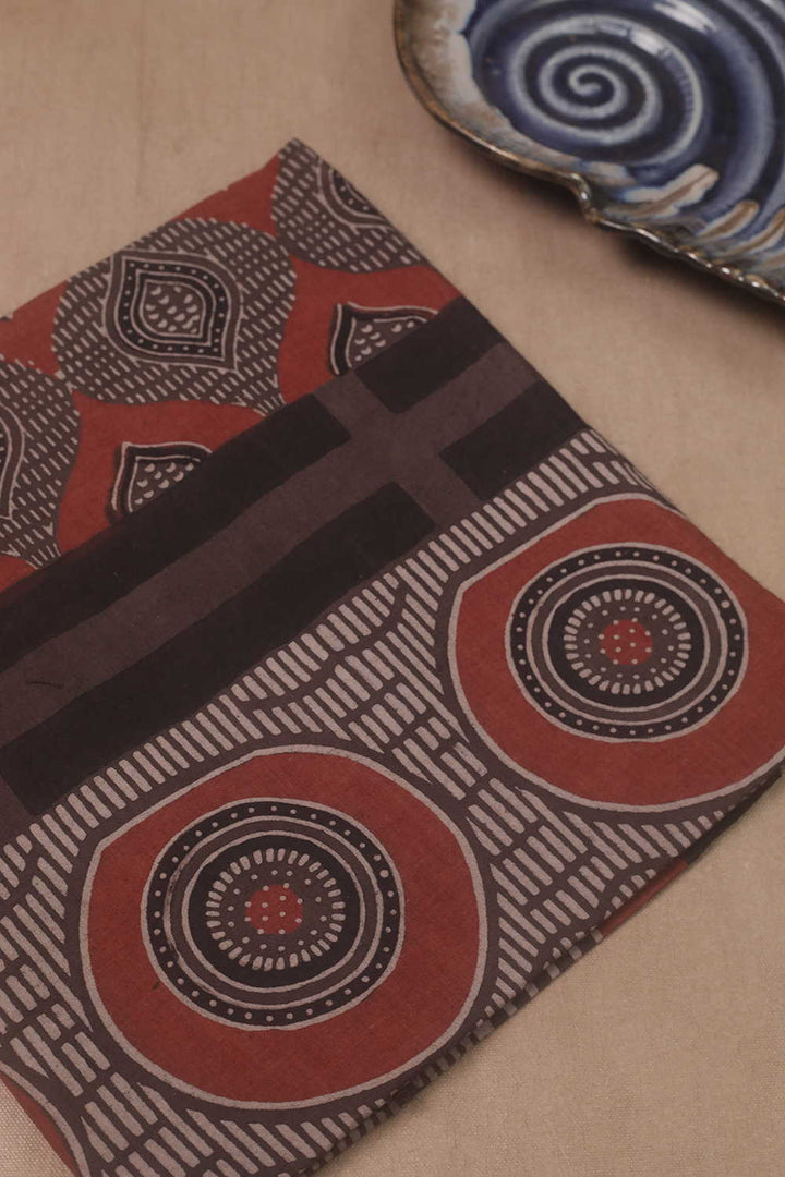 Ajrak Suits - Matkatus