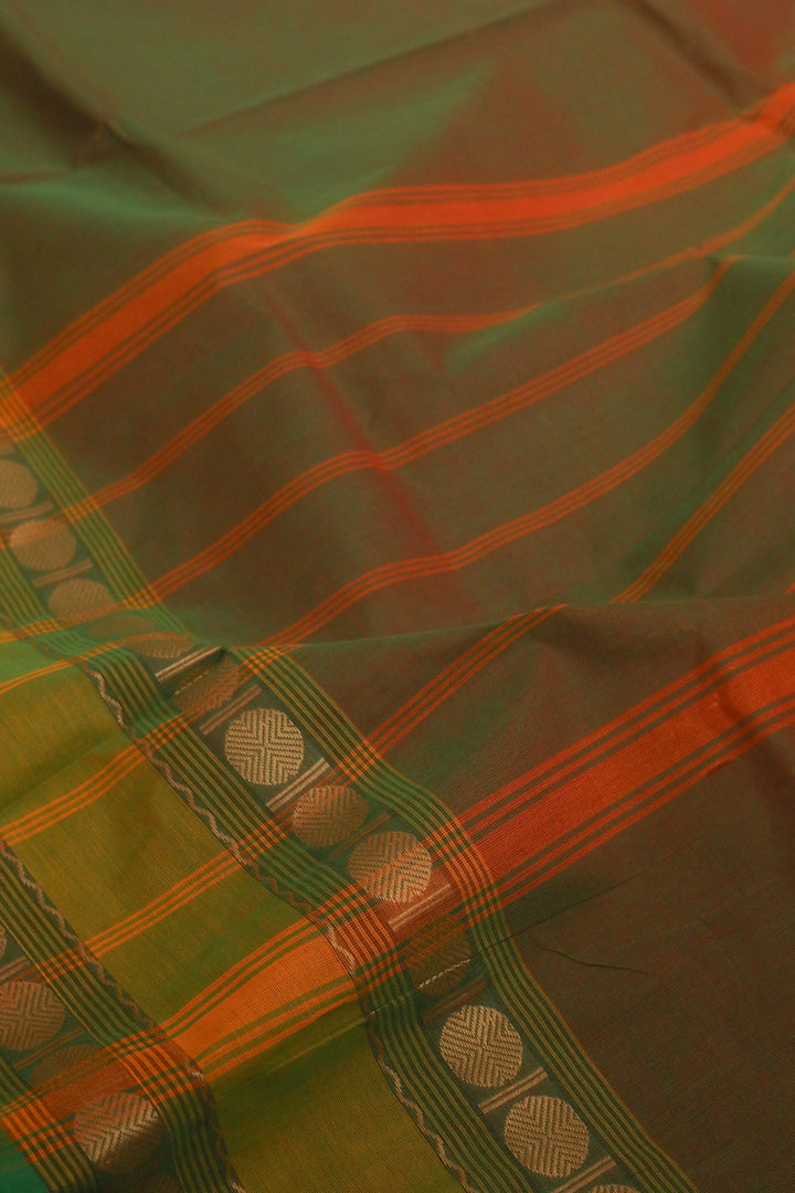 Sarees - Matkatus