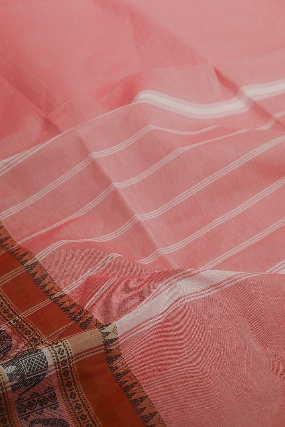 Sarees - Matkatus