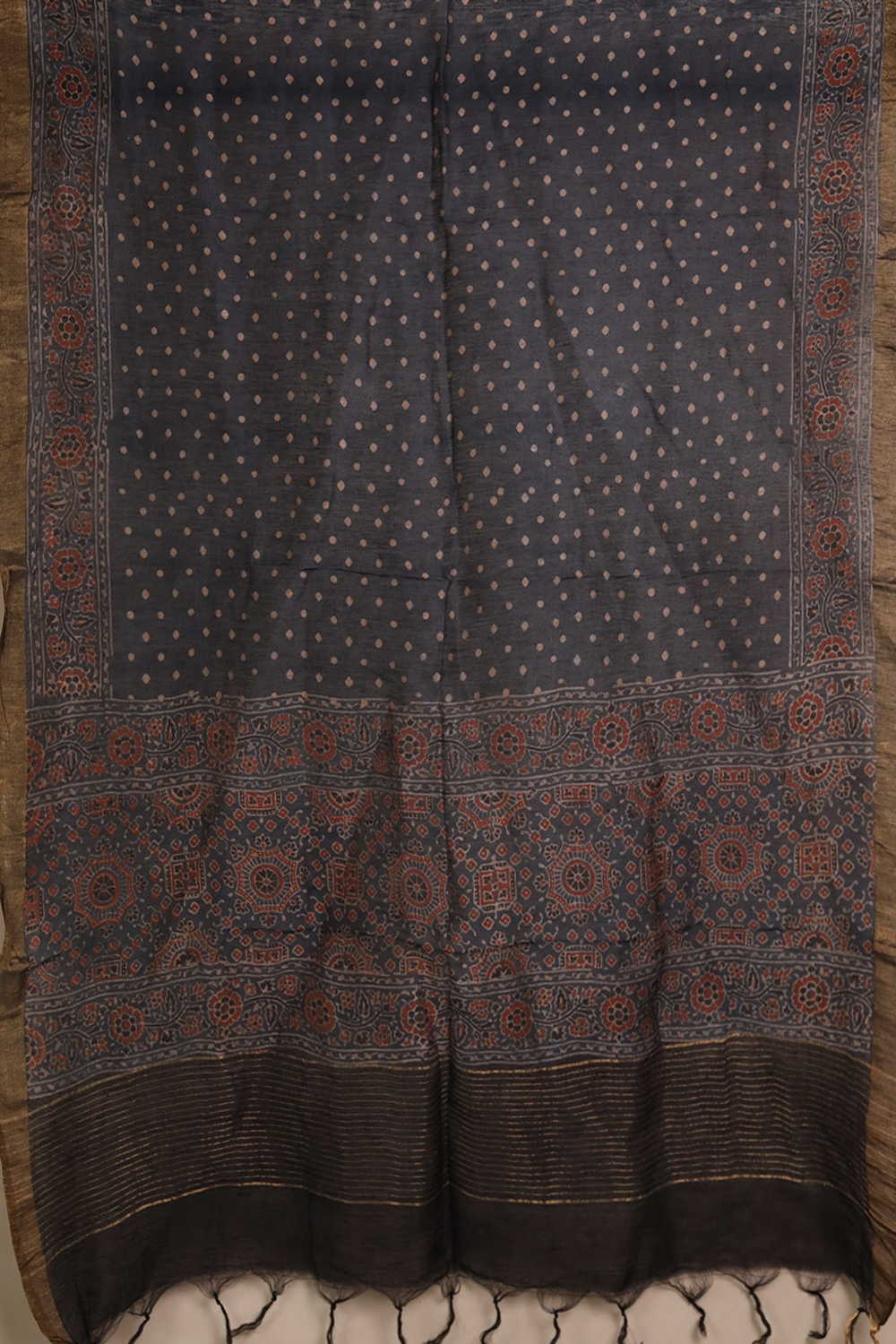 Ajrak Linen Top & Dupatta - Matkatus 