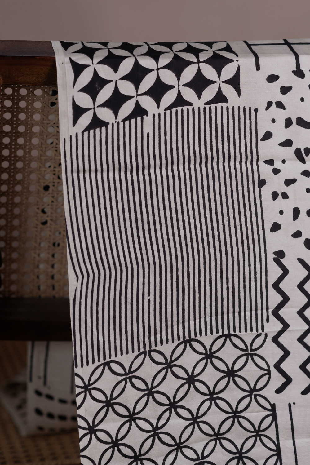 Silk Fabrics - Matkatus 