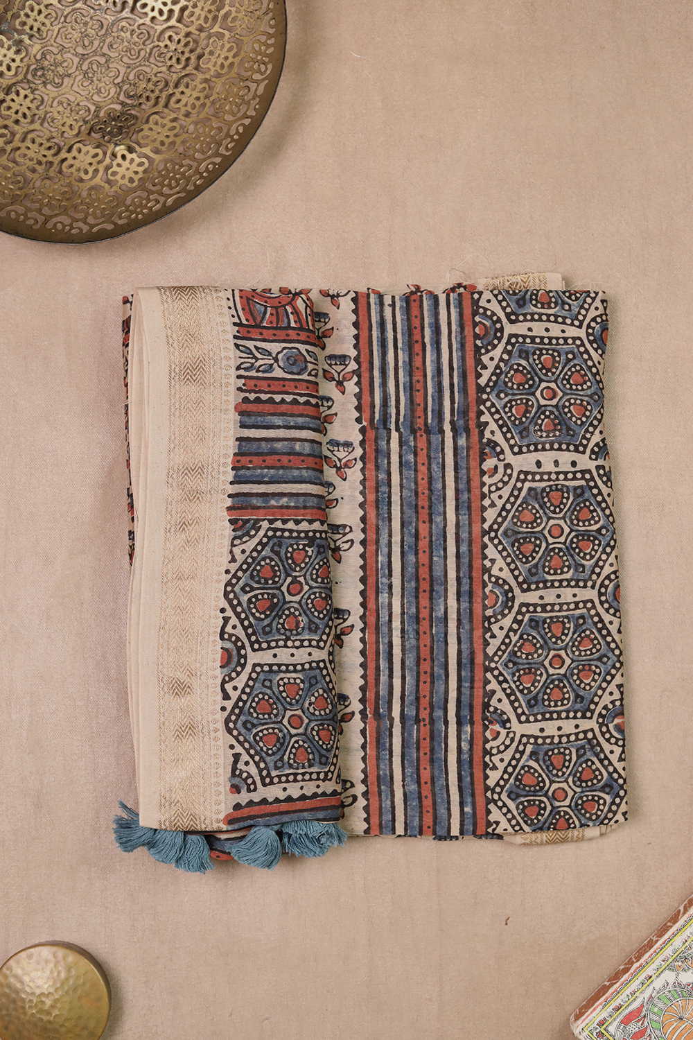 Top & Dupatta -Matkatus 