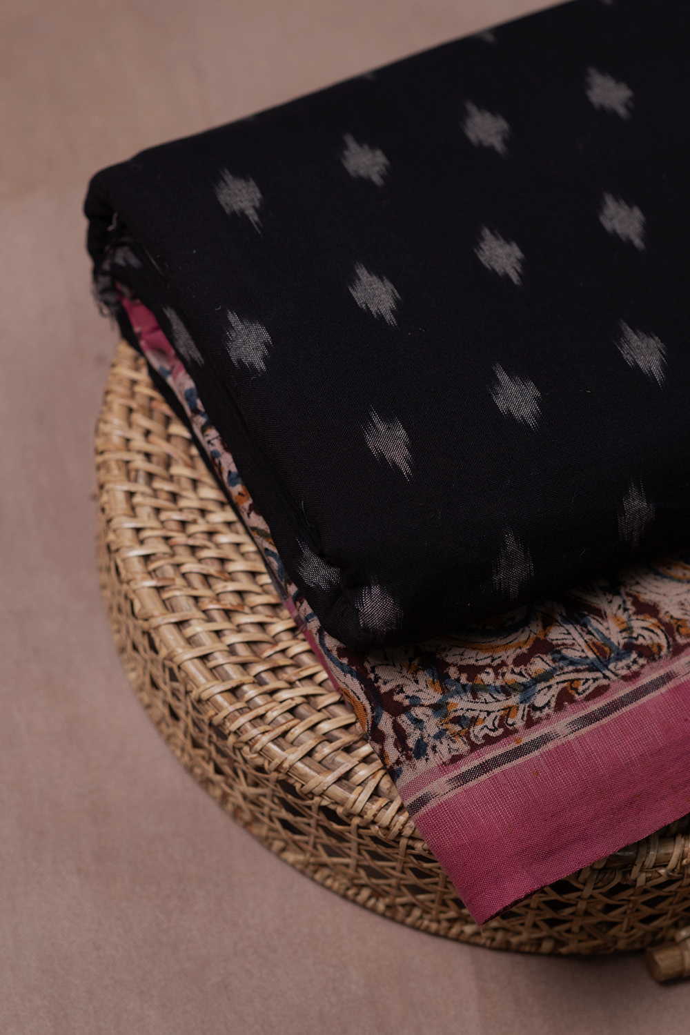 Printed Border with Ikat Cotton Fabric - Matkatus