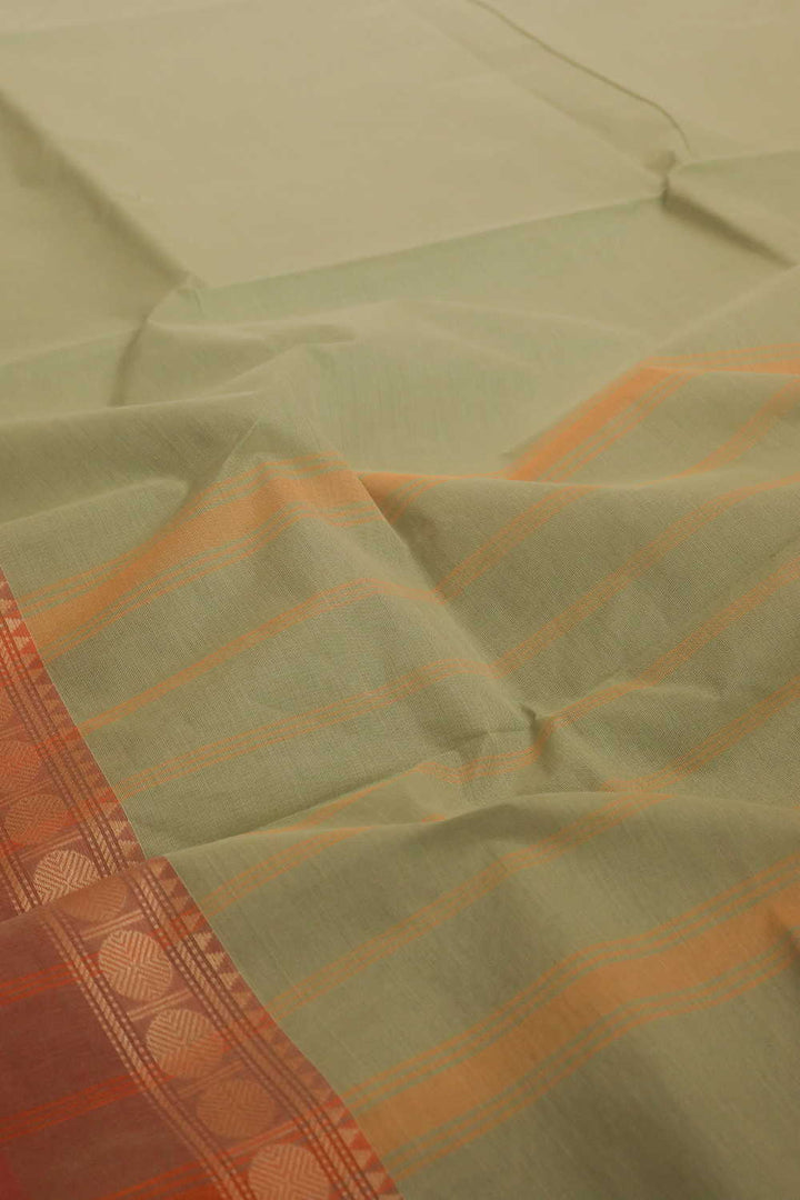 Sarees - Matkatus