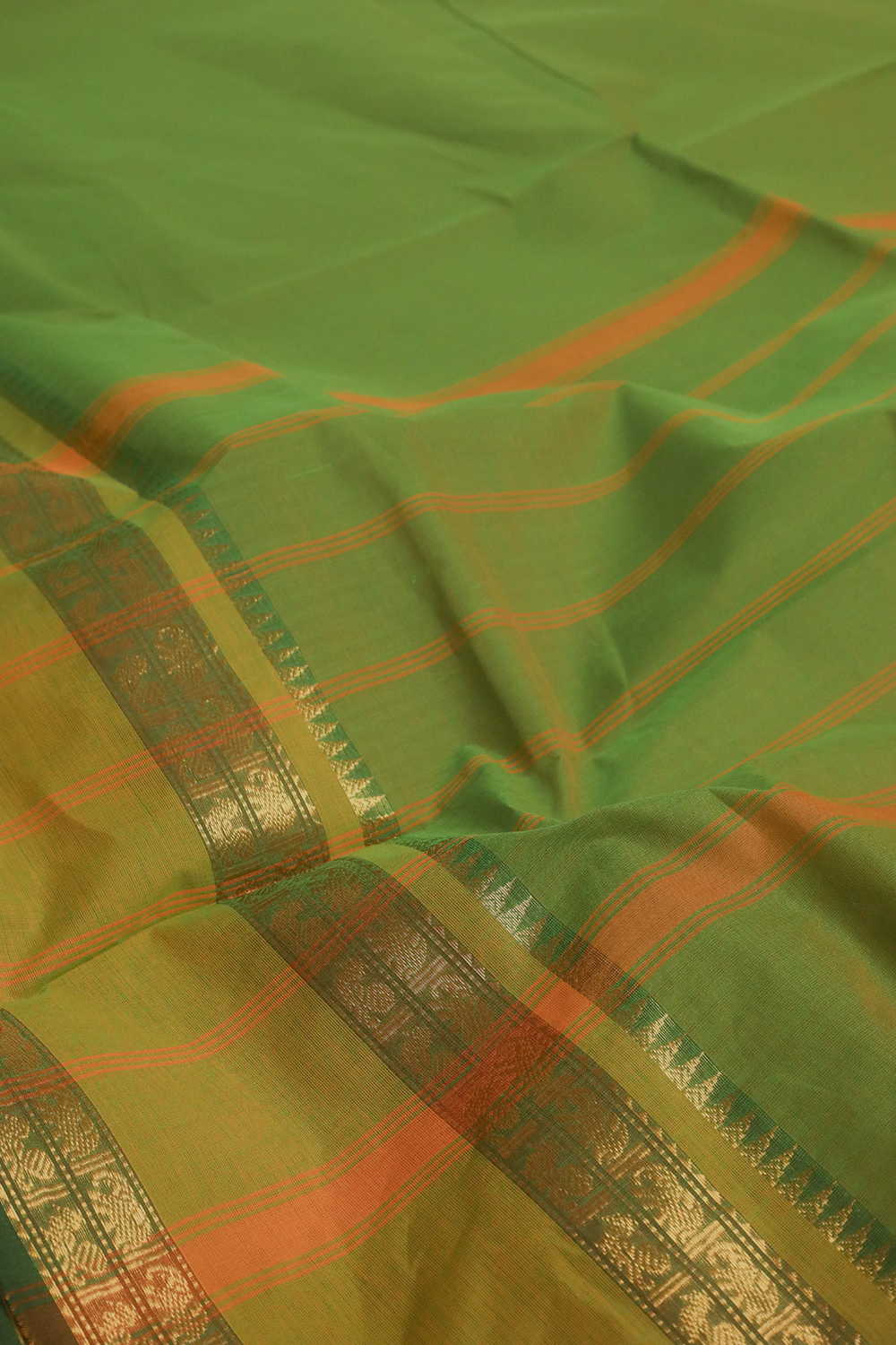 Sarees - Matkatus