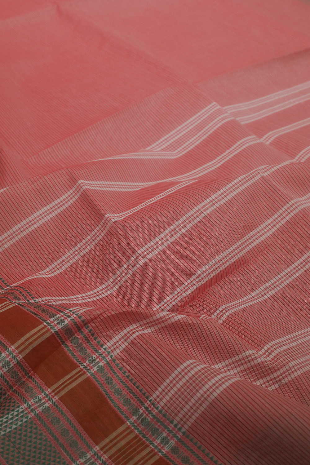 Sarees - Matkatus