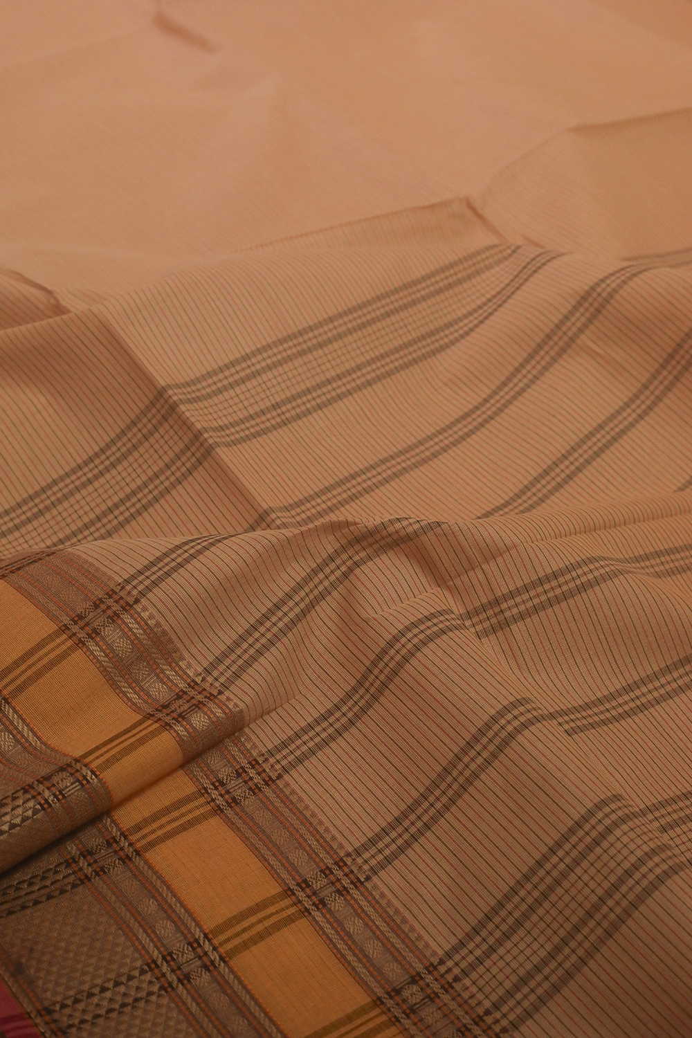 Sarees - Matkatus