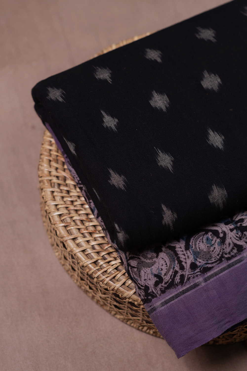 Printed Border with Ikat Cotton Fabric - Matkatus