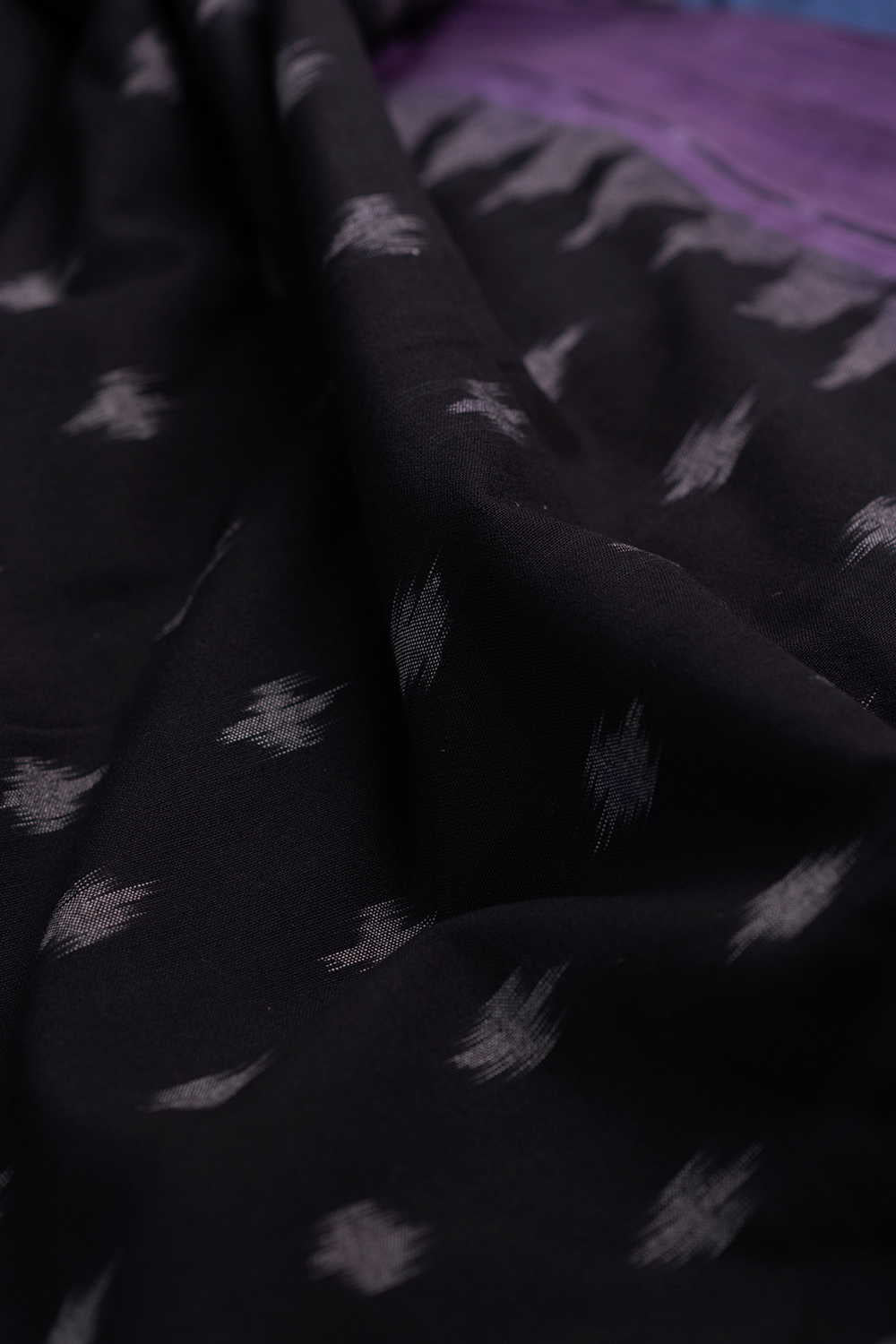 Printed Border with Ikat Cotton Fabric - Matkatus