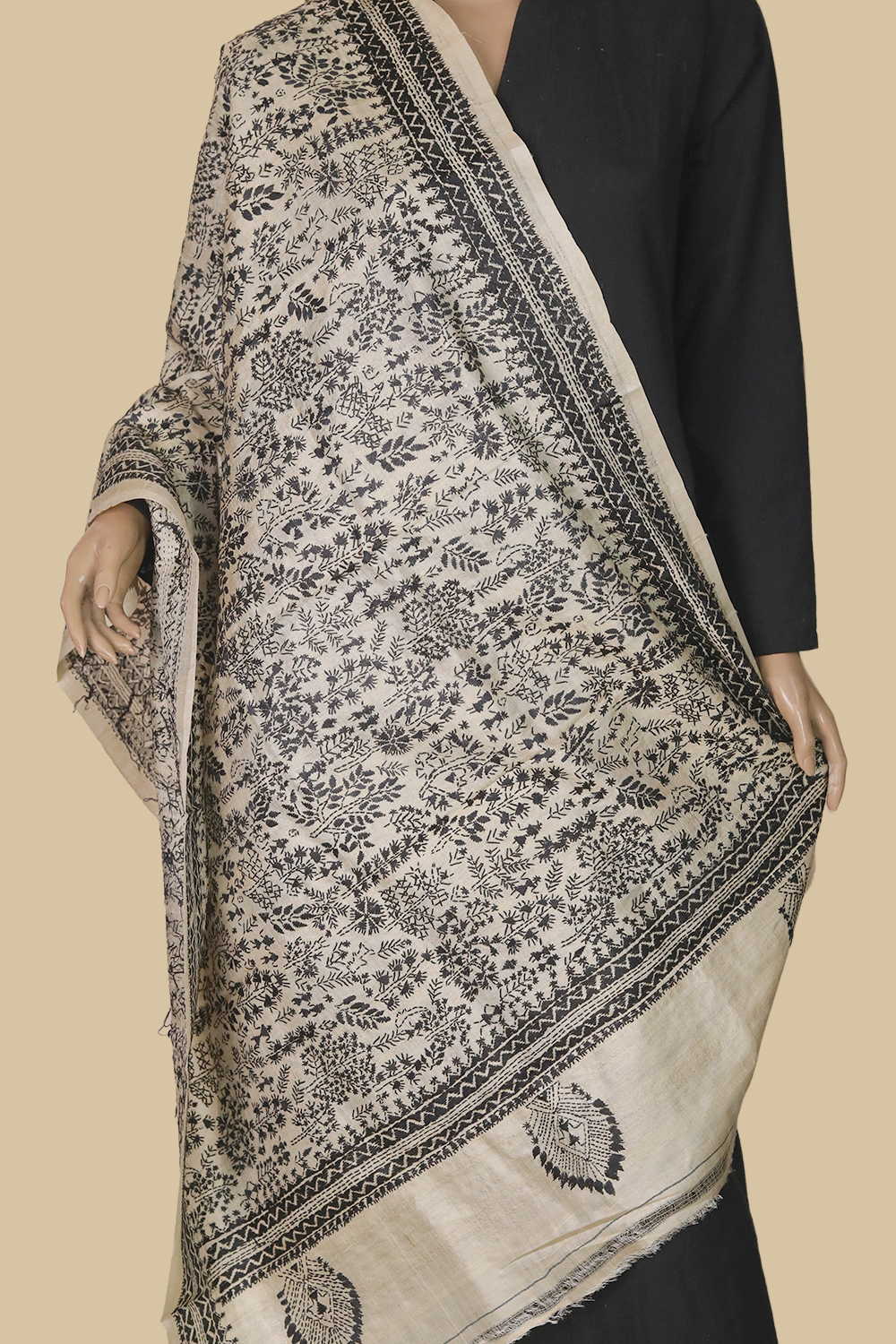 Kantha Silk Dupatta - Matkatus 