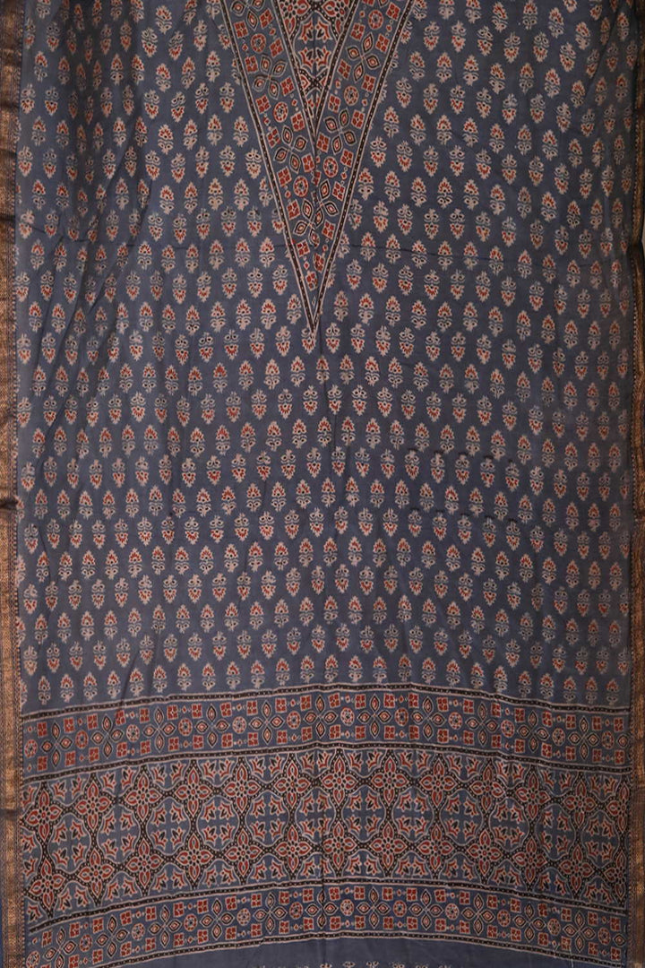 Unstitched Suits - Matkatus 