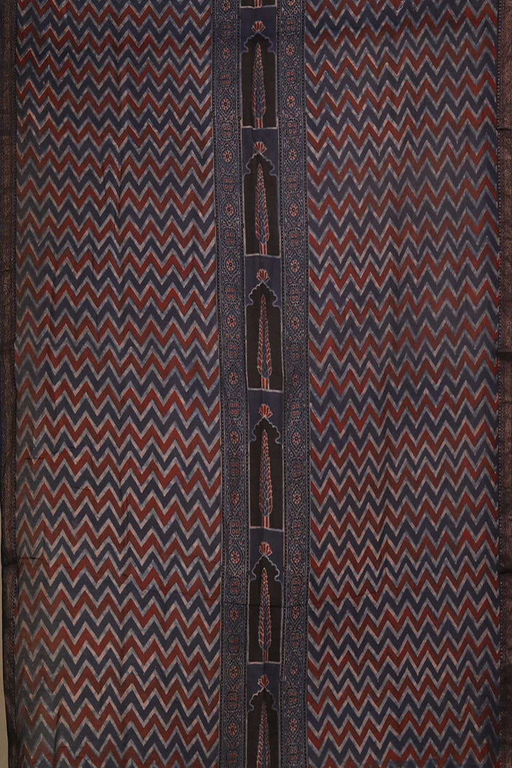 Unstitched Suits - Matkatus 