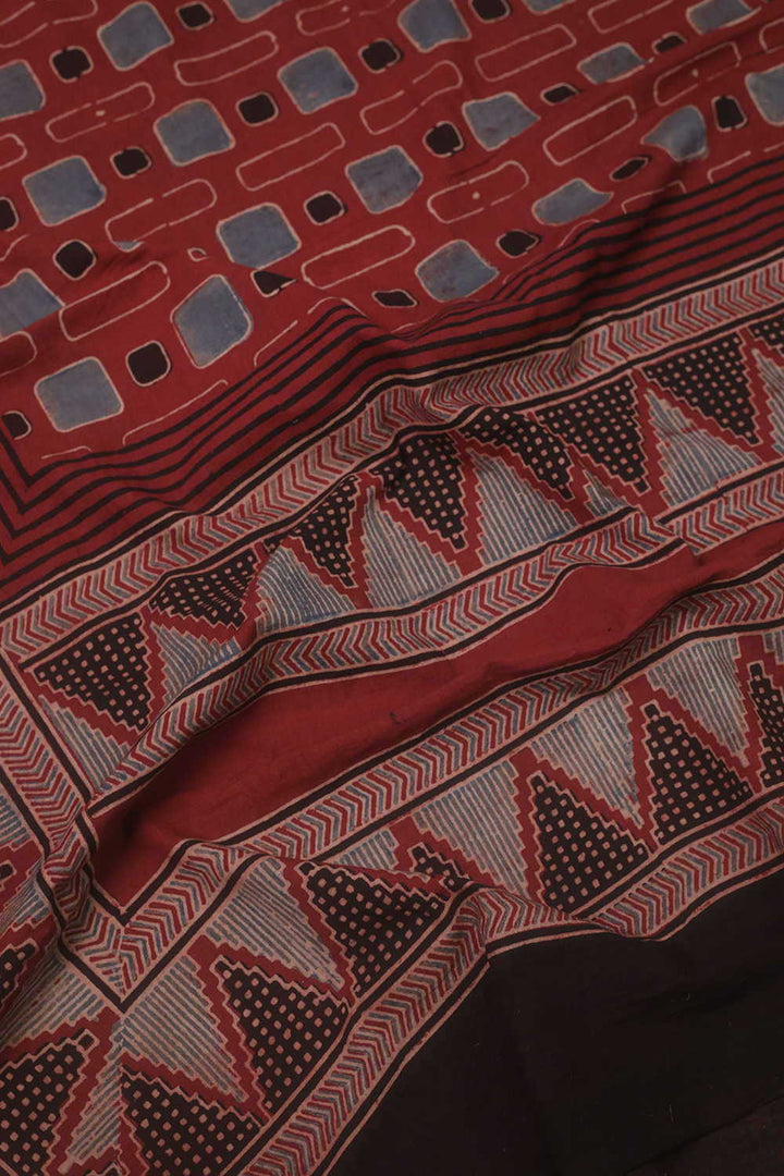 Ajrak Suits - Matkatus