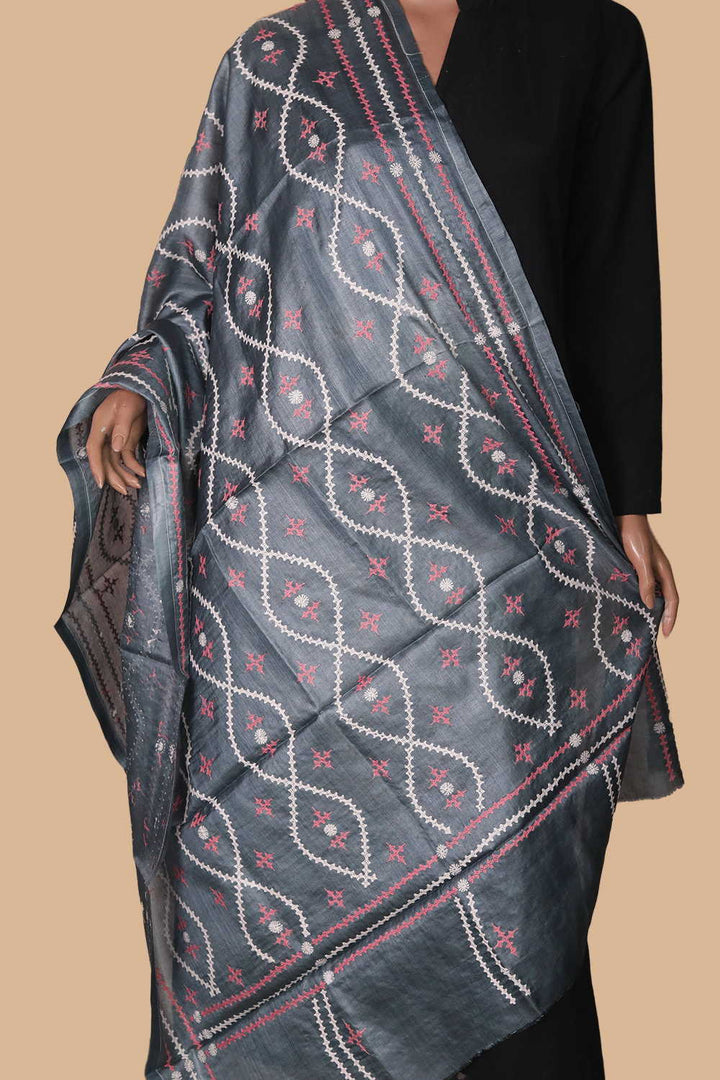 Kantha Silk Dupatta - Matkatus 