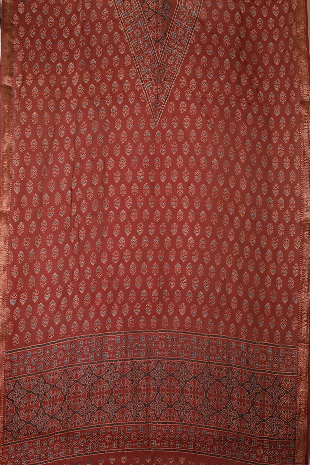 Unstitched Suits - Matkatus 