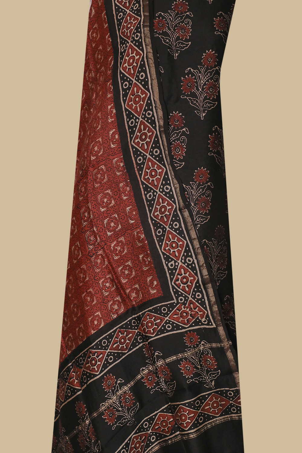 Unstitched Suits - Matkatus 