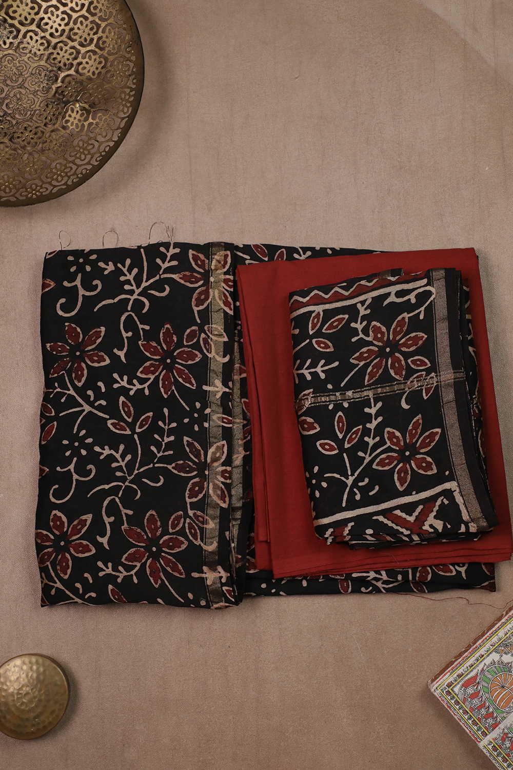 Unstitched Suits - Matkatus 