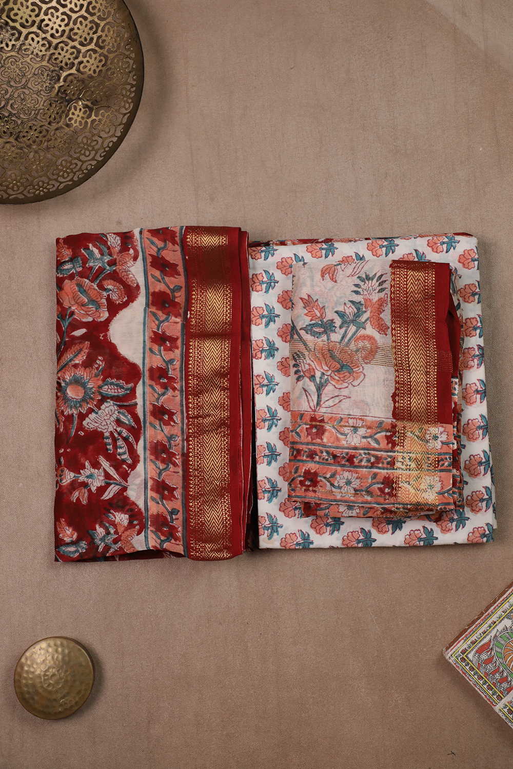 Unstitched Suits - Matkatus 