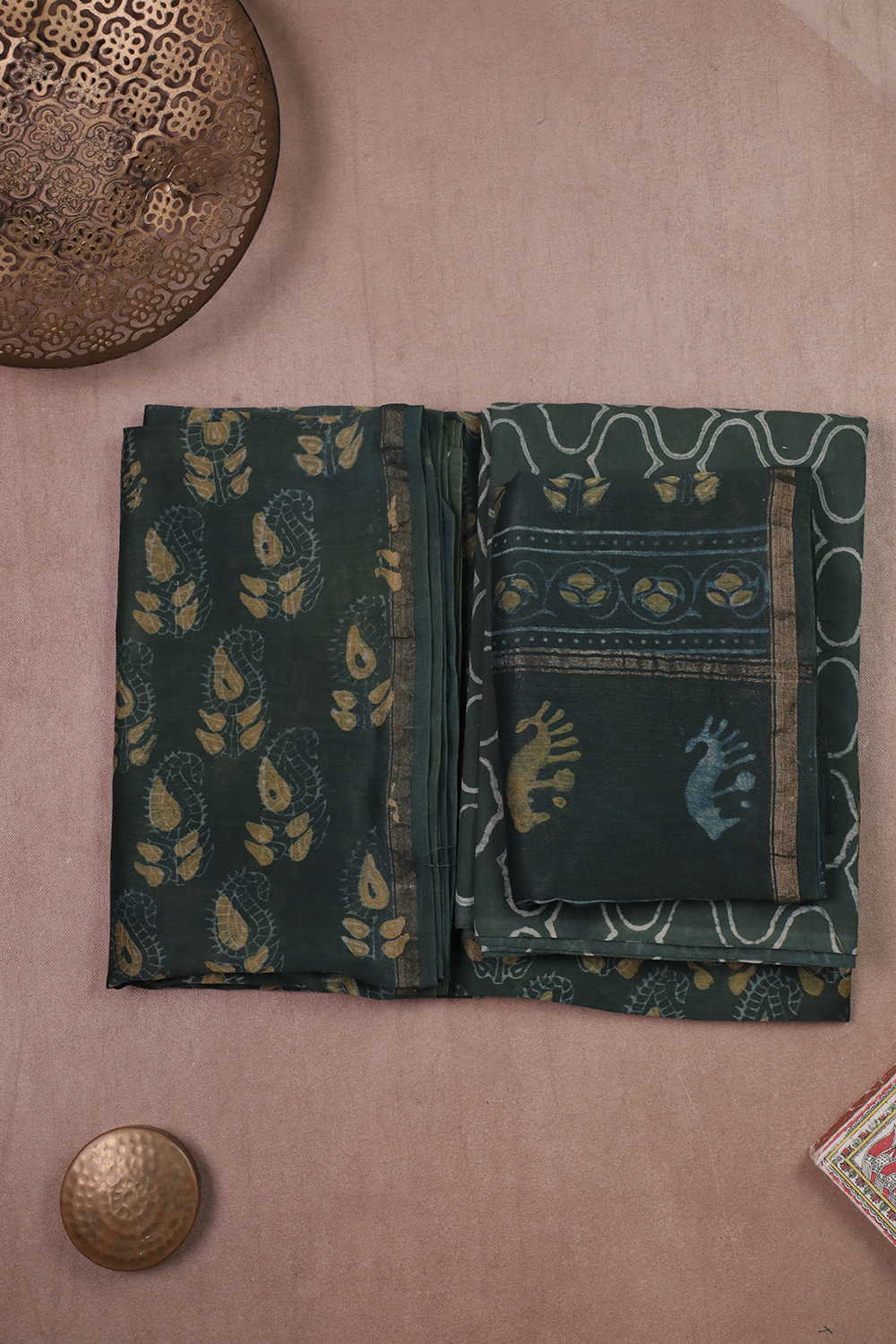 Unstitched Suits - Matkatus 