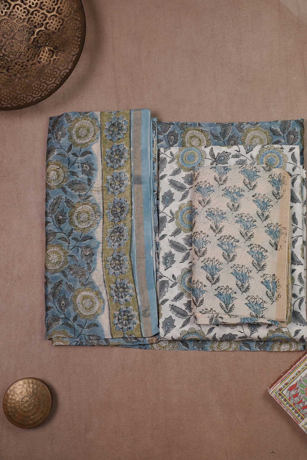 Unstitched Suits - Matkatus 