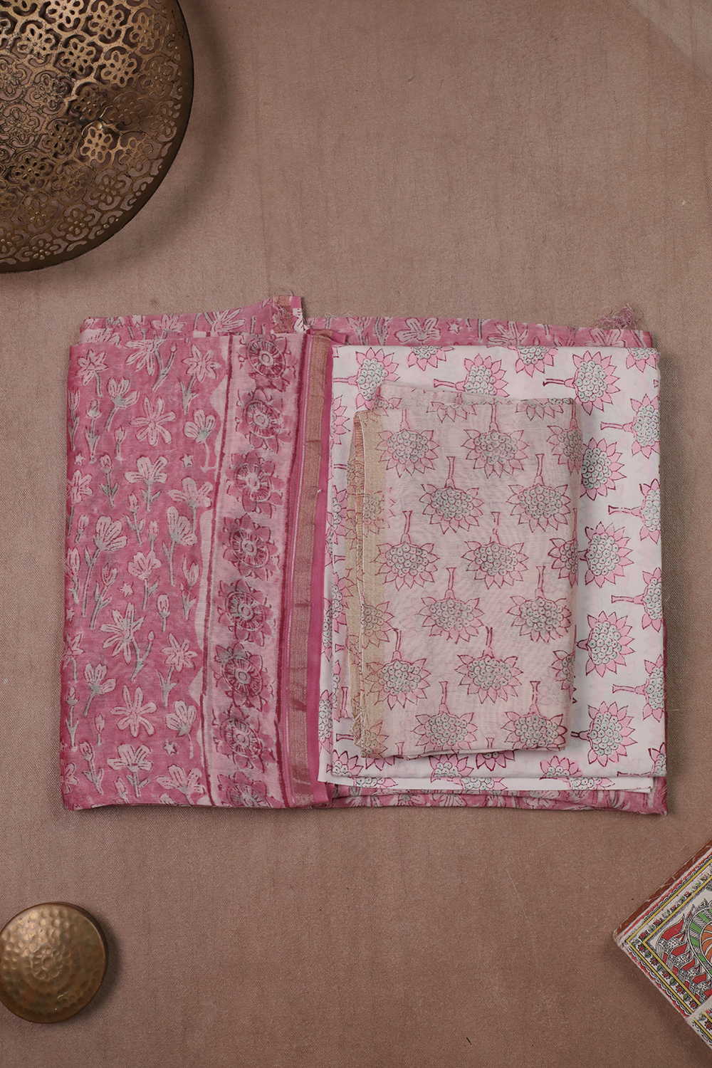 Unstitched Suits - Matkatus 