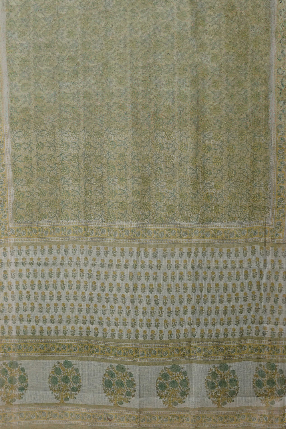 Sarees - Matkatus