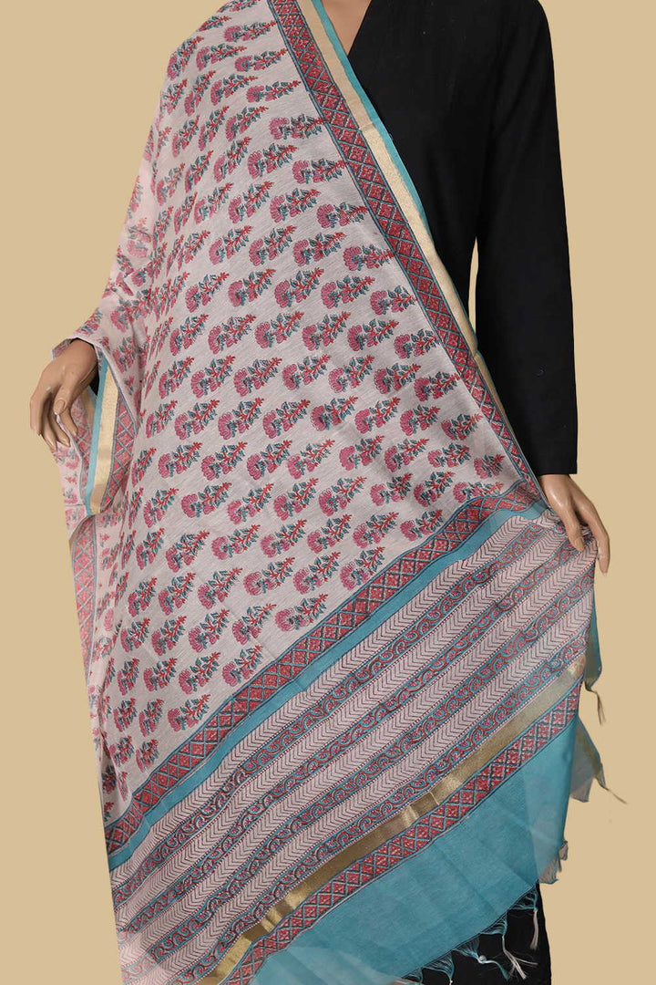 Dupattas - Matkatus
