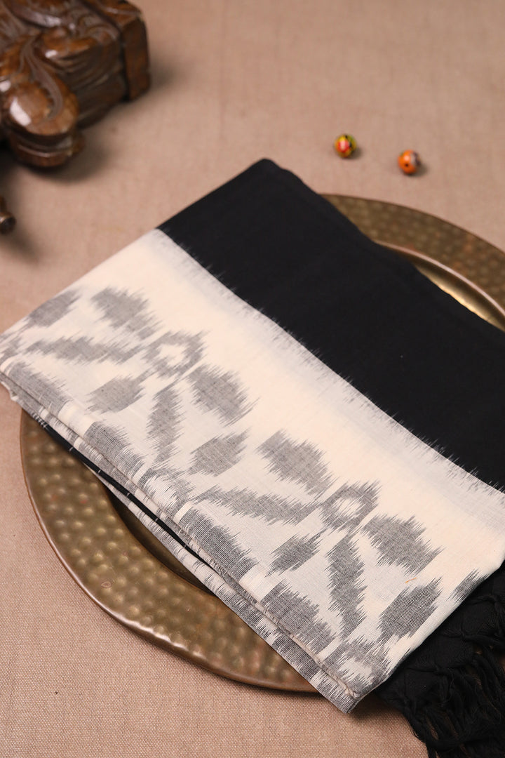 Ikat Cotton Dupatta - Matkatus 