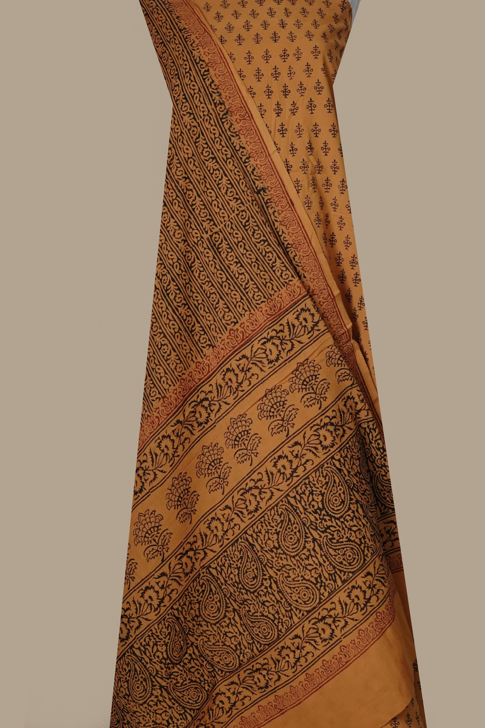 Unstitched Suits-Matkatus 