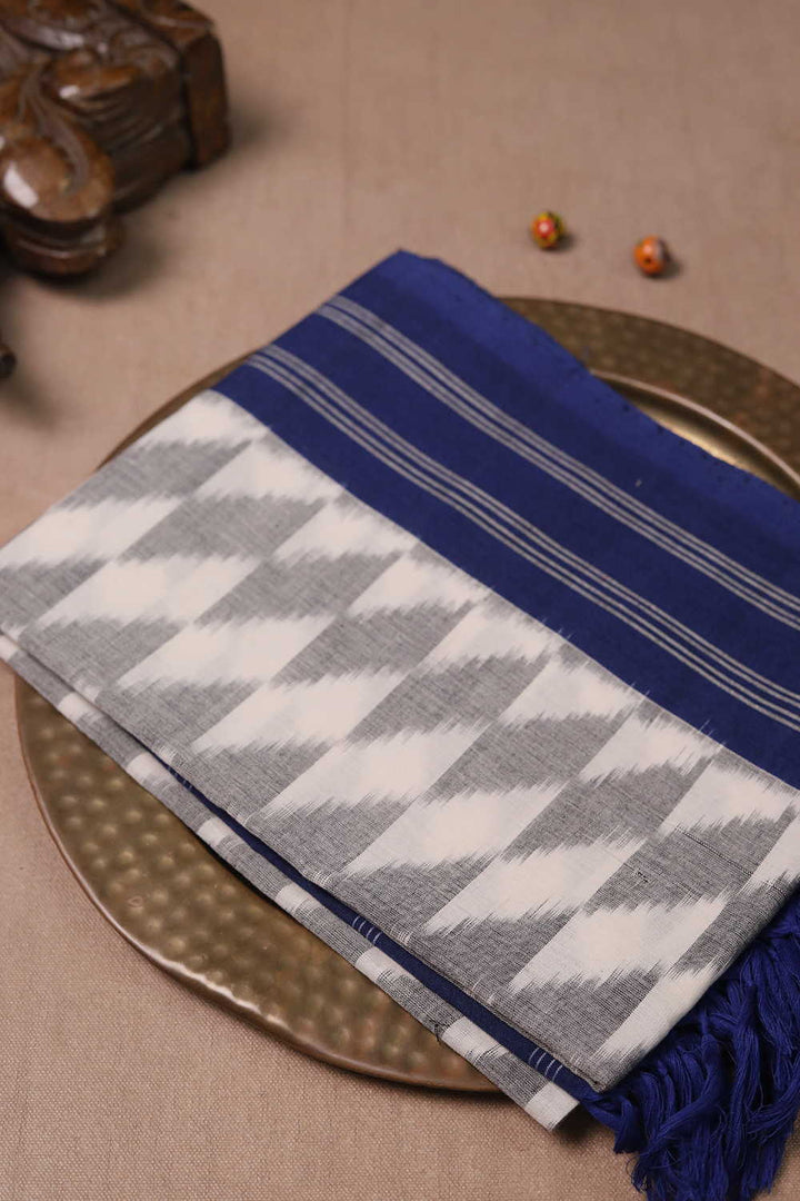 Ikat Cotton Dupatta - Matkatus 