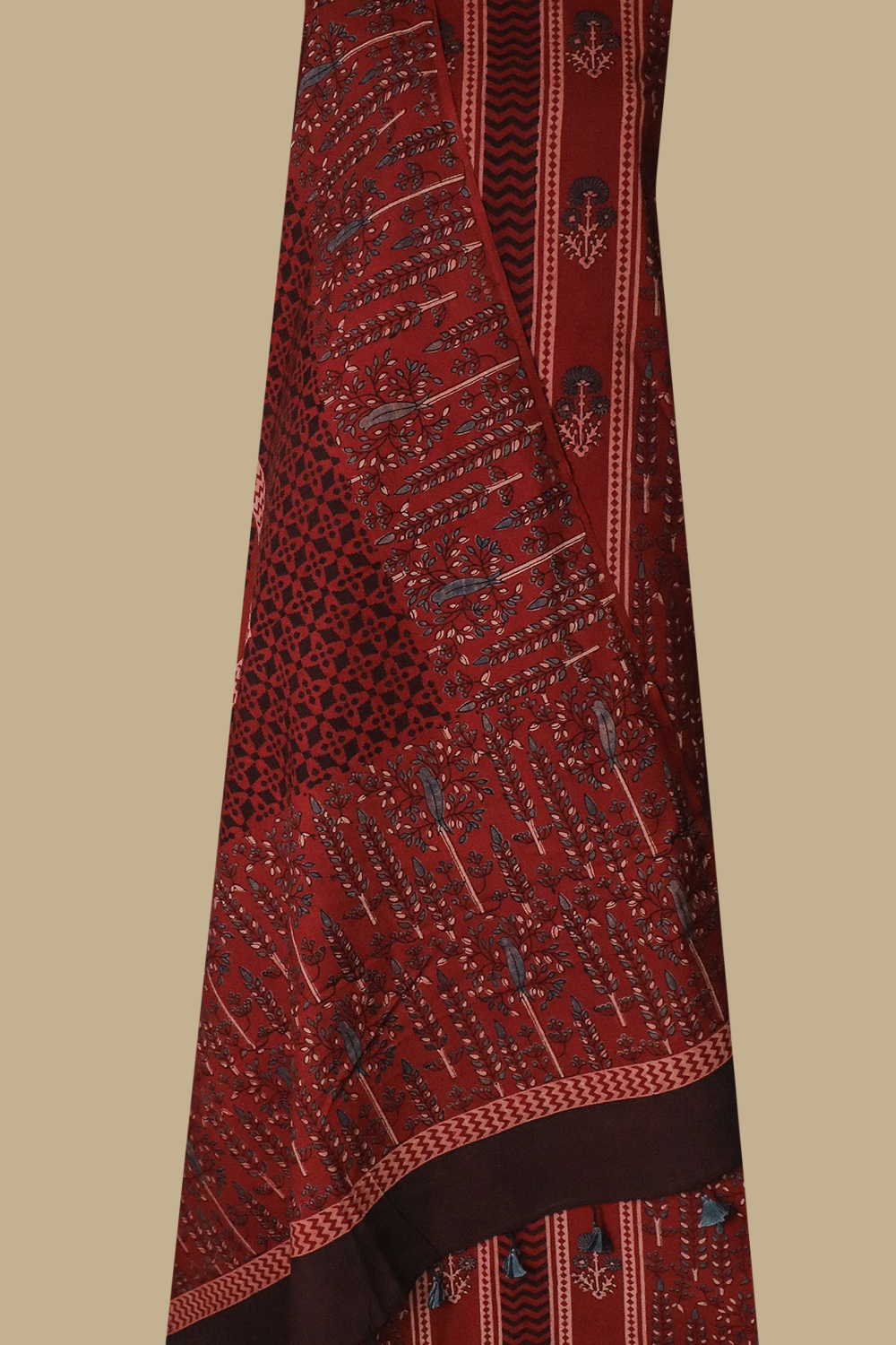 Unstitched Suits - Matkatus 