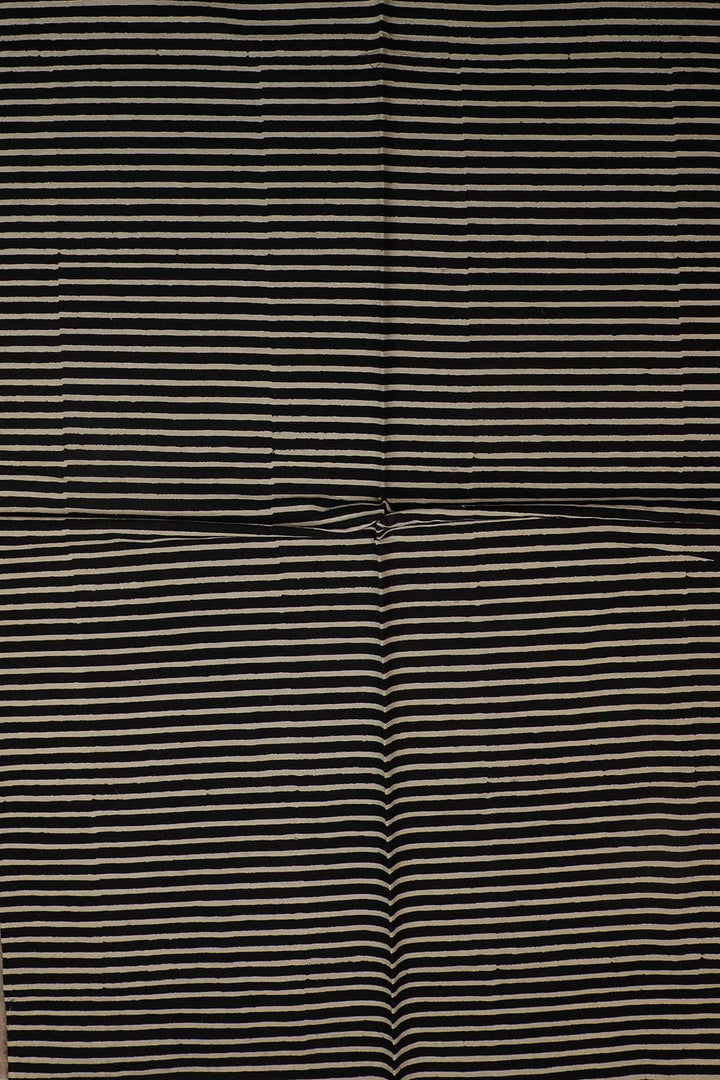 Unstitched Suits - Matkatus 