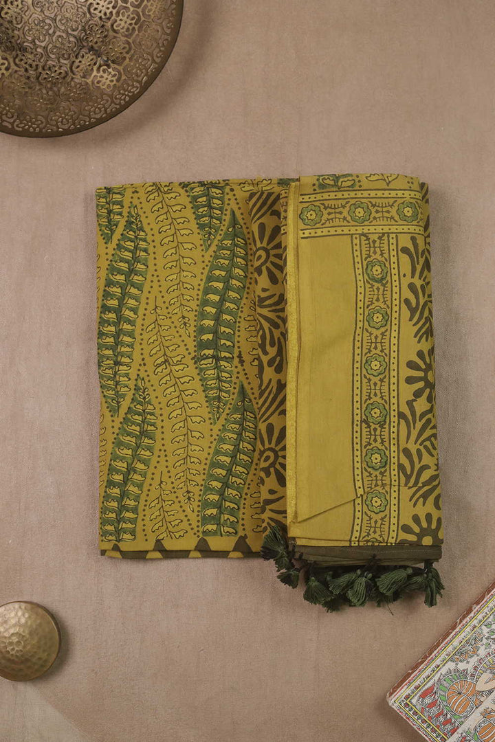 Ajrak Suits - Matkatus 