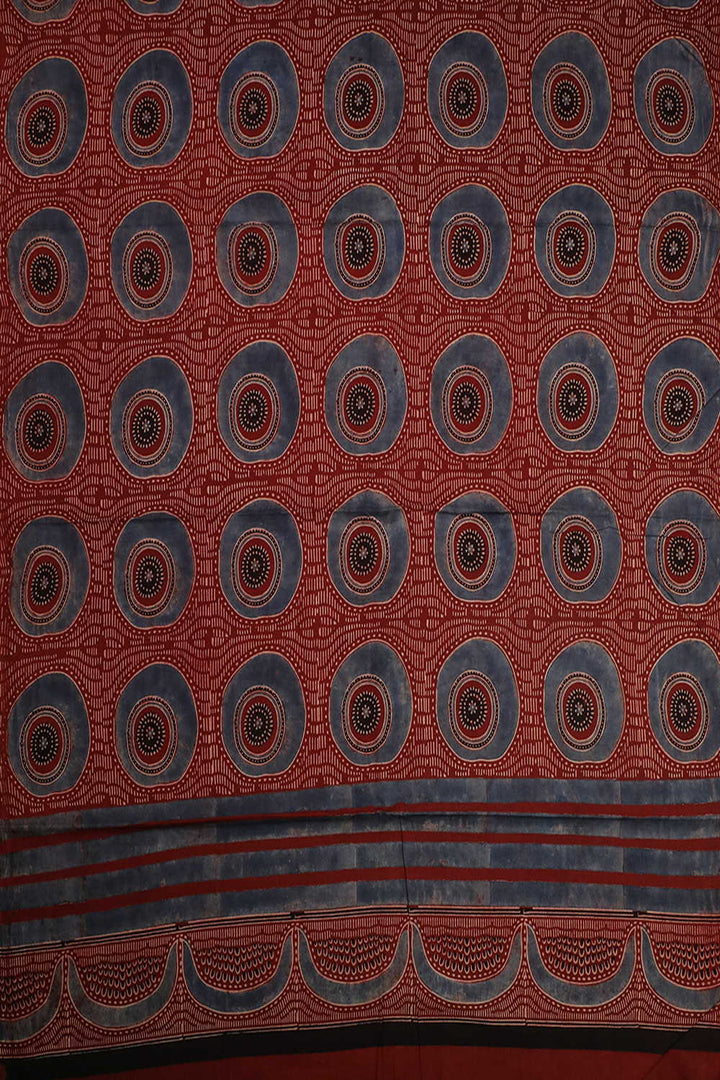 Unstitched Suits - Matkatus 