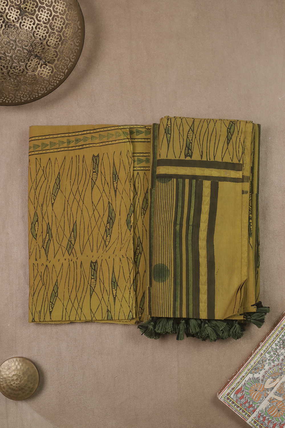 Unstitched Suits - Matkatus 