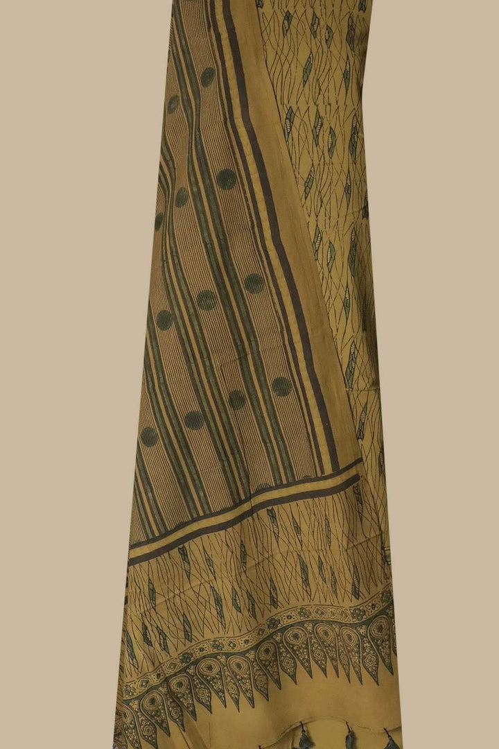 Ajrak Suits - Matkatus 